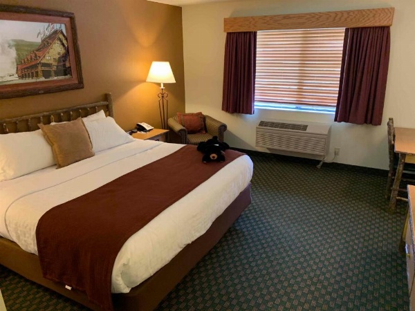 AmericInn by Wyndham Cody image 18